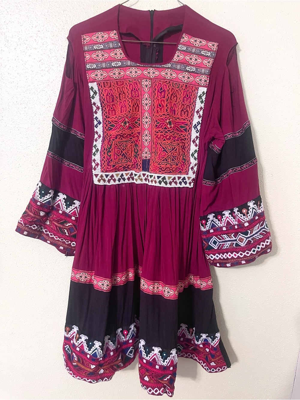 Traditional Afghan Kuchi Hand Embroidered Cold Shoulder Bell Sleeve Dress EUC M